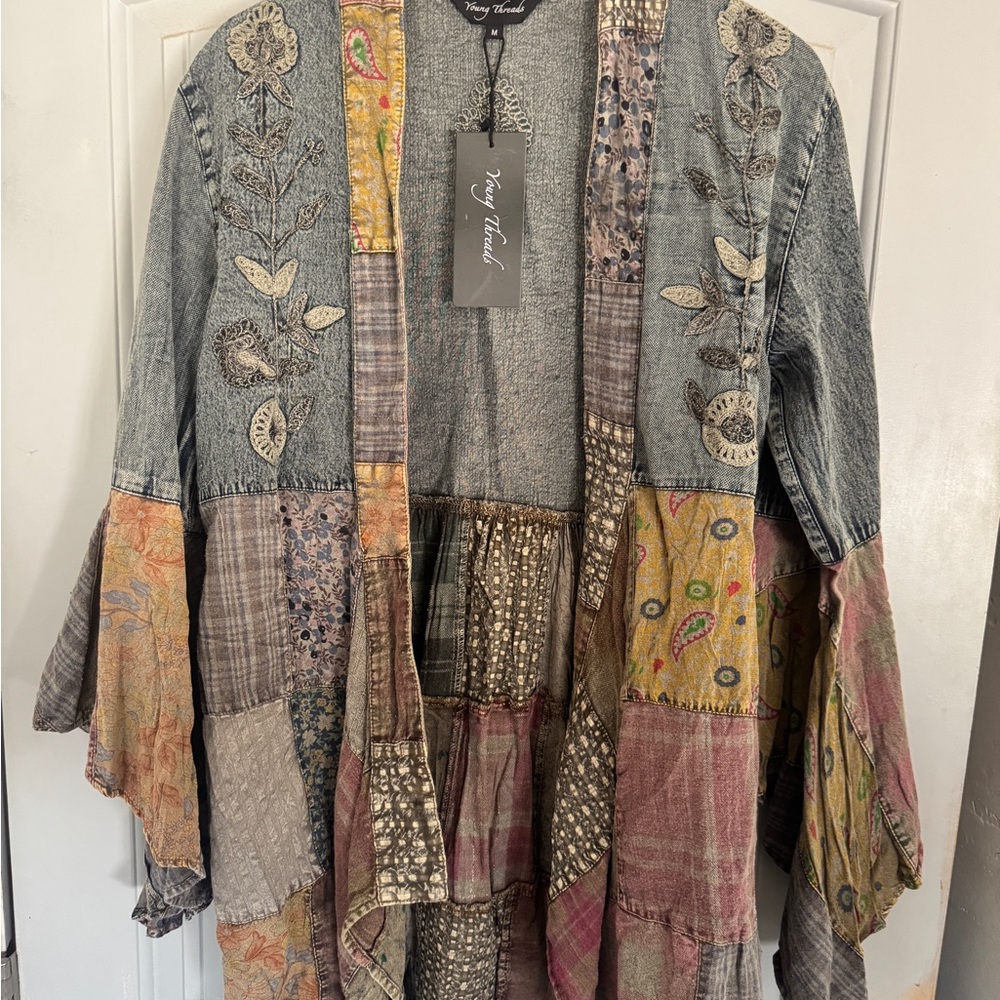 Young Threads Boutique Boho Kimono Shrug Patchwork Embroidered Top NWT M - Picture 2 of 11